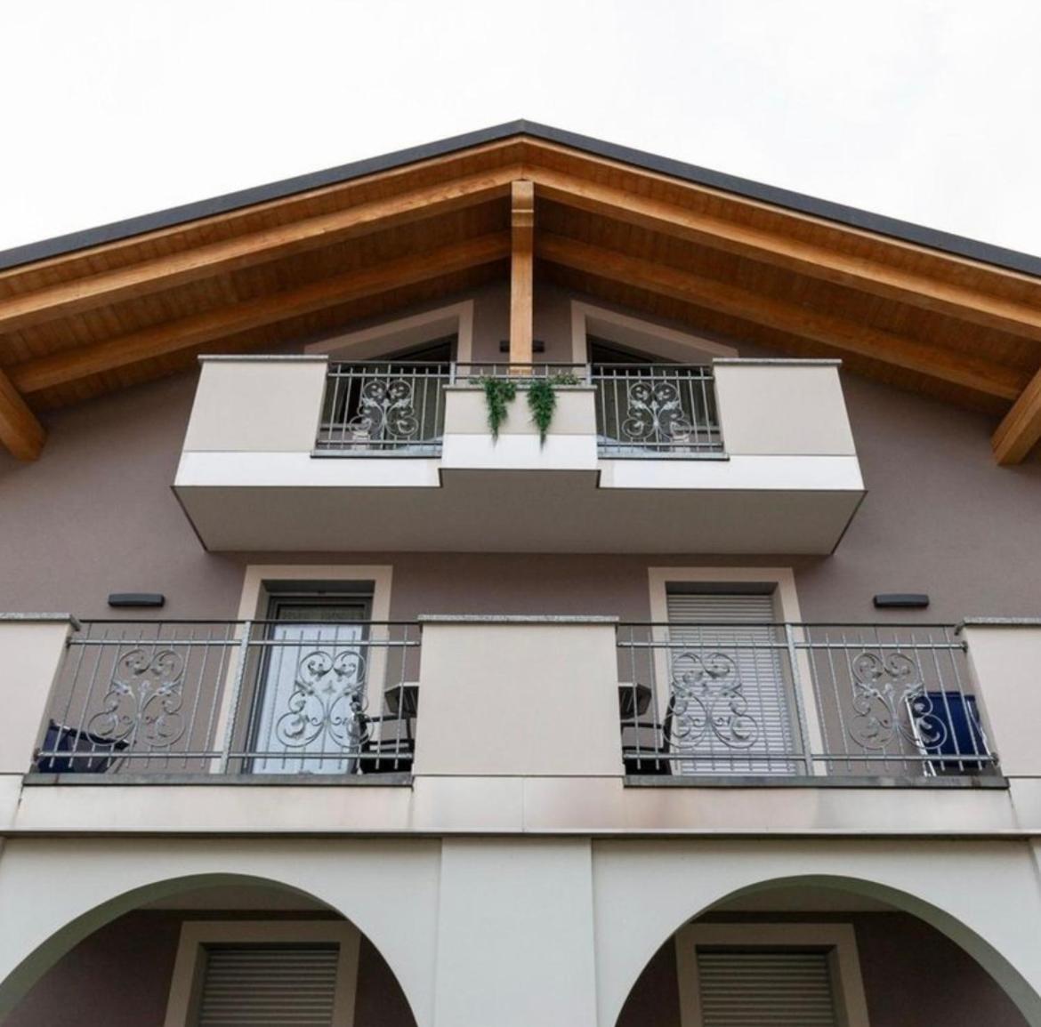 La Betulla Apartments Commezzadura Exterior foto